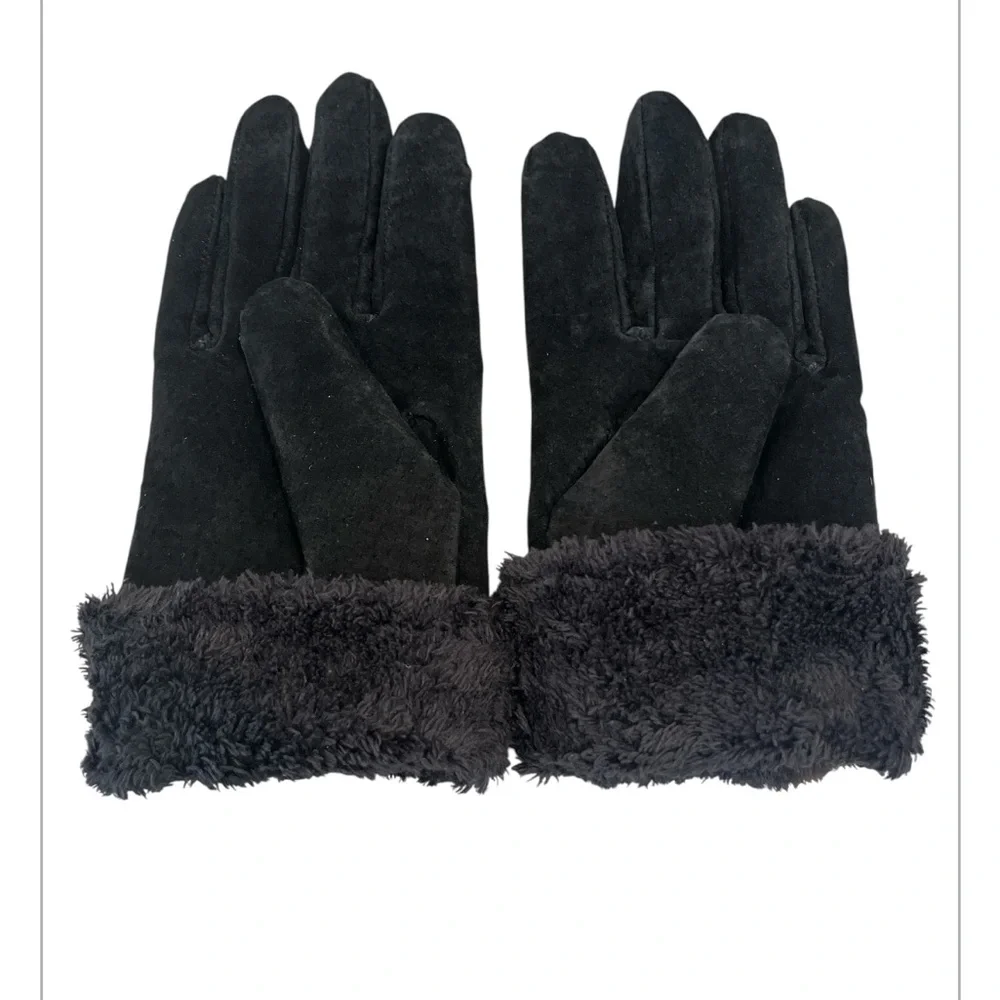 Womens’s Isotoner Medium Black Suede Faux Fur Gloves
